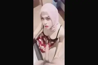 Suruh Sepupu Cantik Hisap Kontol Ganas Keenakan