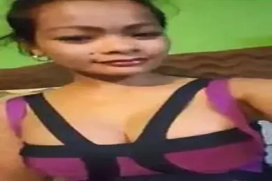 Tante Semok Cantik Pasrah Goyang Kasur